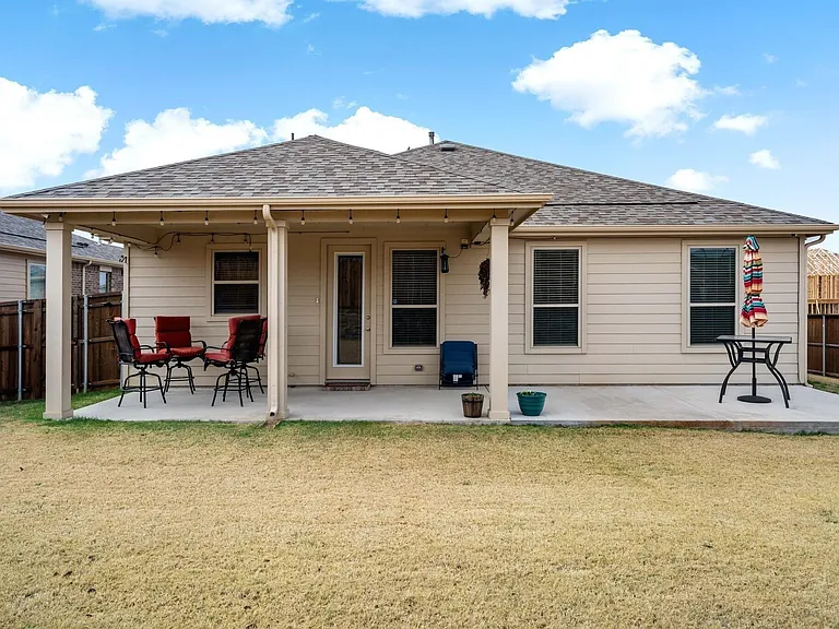 2632 Wesley Ave — Photo 18