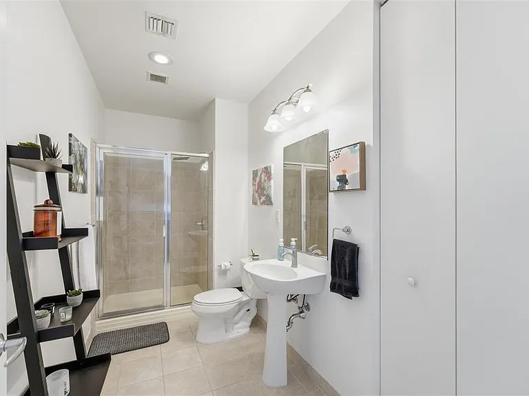 150 E Robinson St #2305 — Photo 33