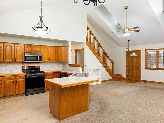 5th image of 7641 Kinney Rd