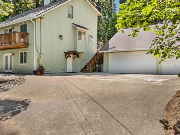 6121 Salmon Way, Pollock Pines, CA 95726
