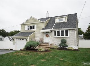 74 Long Hill Rd, Colonia, NJ 07067