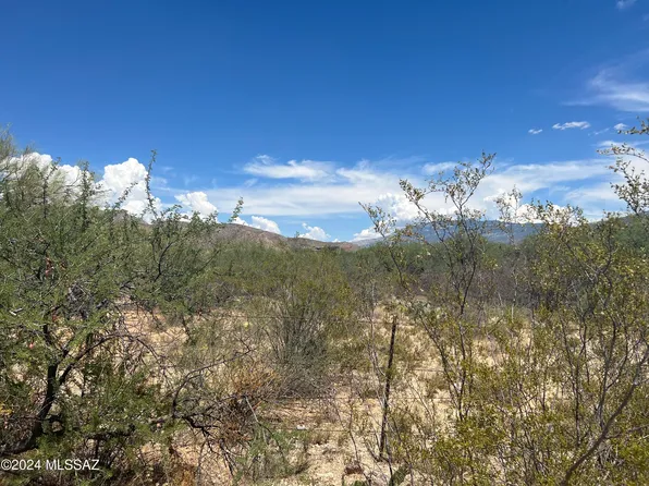 N Silver Dr, Tucson, AZ 85749