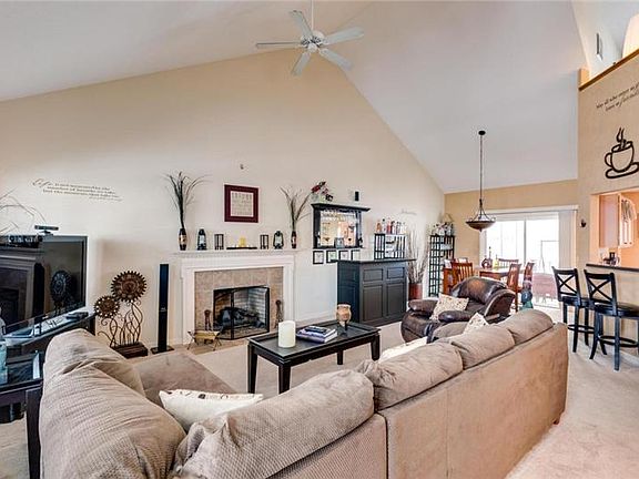 3rd image of 3980 Chancellor Dr