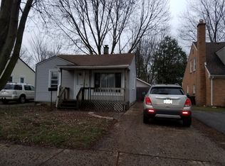 6033 Hazel St, Taylor, MI 48180