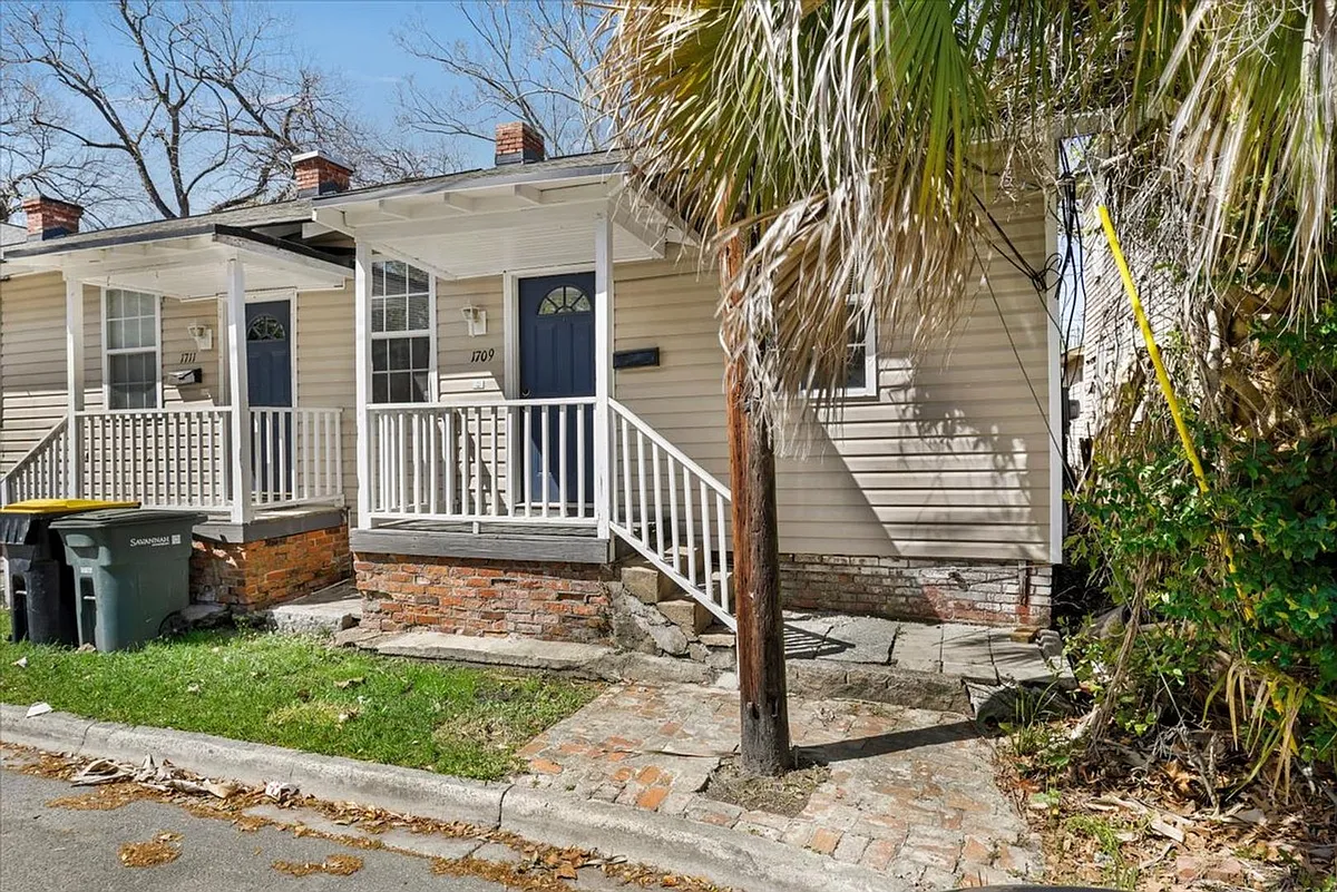 Building Photo - 1709 Legrand St