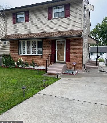 3rd image of 2267 41st St