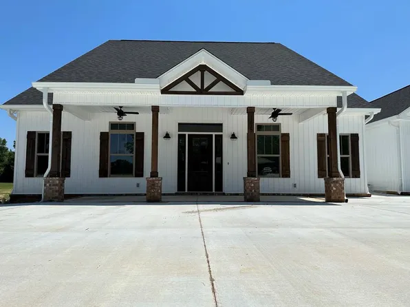 1625 National Rd, Dothan, AL 36301