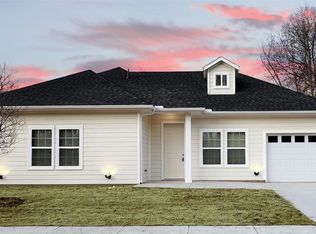 810 S 4th St, Bonham, TX 75418