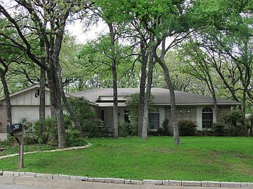 1st image of 2922 Oak Forest Dr
