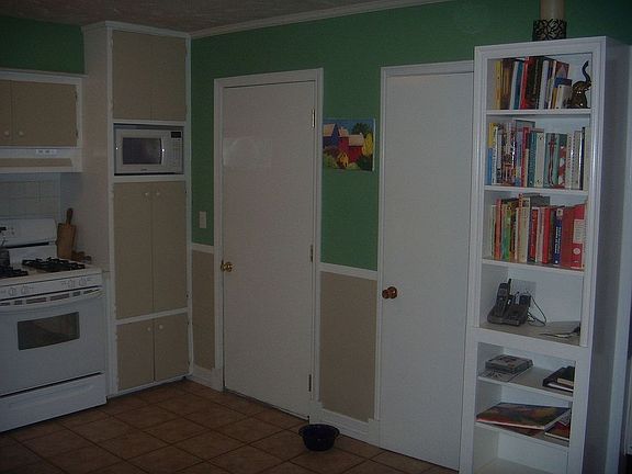Kitchen with built-in bookcase