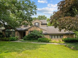 47 Coldstream Cir, Lincolnshire, IL 60069