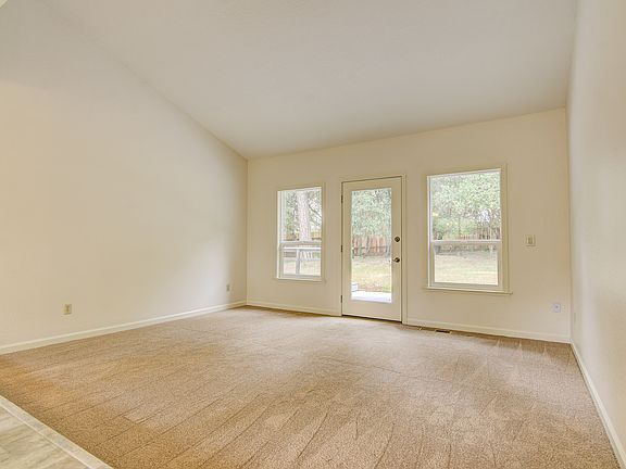 3rd image of 2662 Gayle Ln
