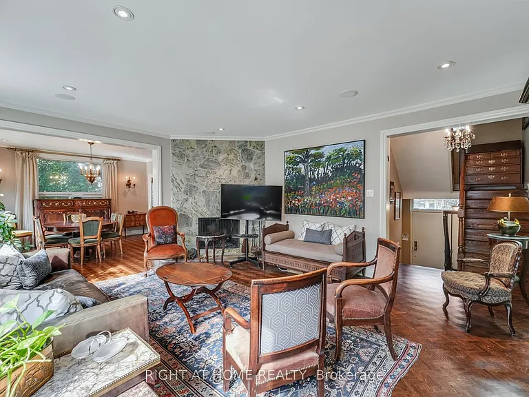 25 Clarendon Ave — Photo 9