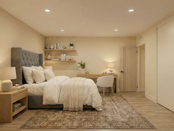 4th image of 2385 Roscomare Rd Unit D17