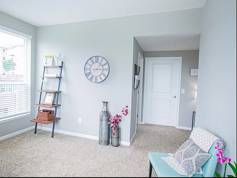 Two Bedroom Garden Primary Bedroom
