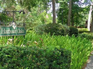 118 Harbour Oaks Dr #118, Saint Simons Island, GA 31522