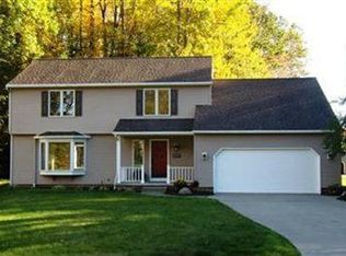 4548 Briarcliff Trl, Akron, OH 44321