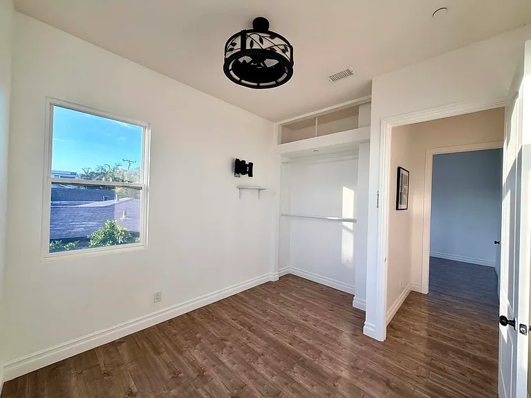 19462 Harding Ln — Photo 27