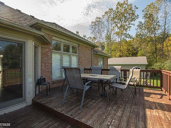 4th image of 2405 Equestrian Dr