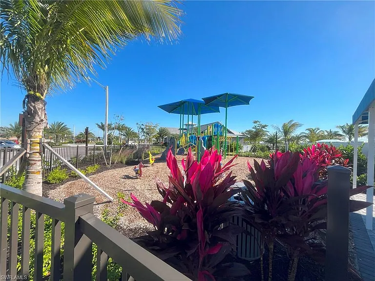 4580 Centaurus Cir — Photo 17