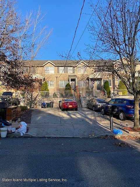 1st image of 27 Justin Ave