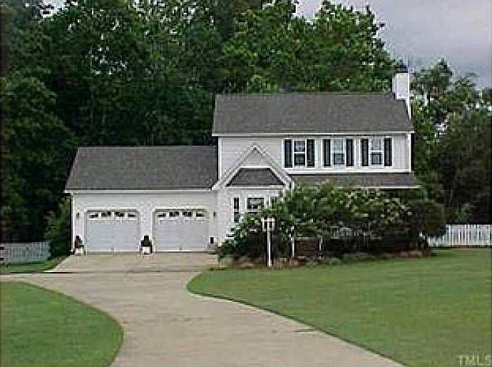 1st image of 408 Tradd Ct