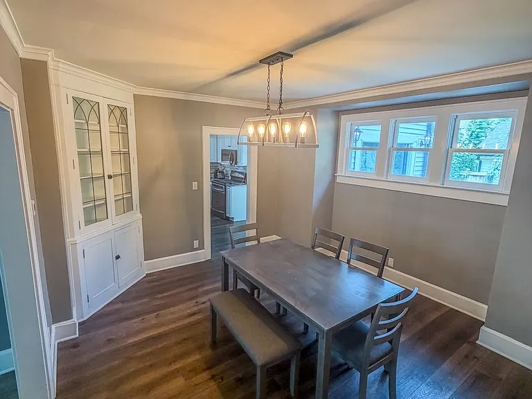 1320 W North St — Photo 18