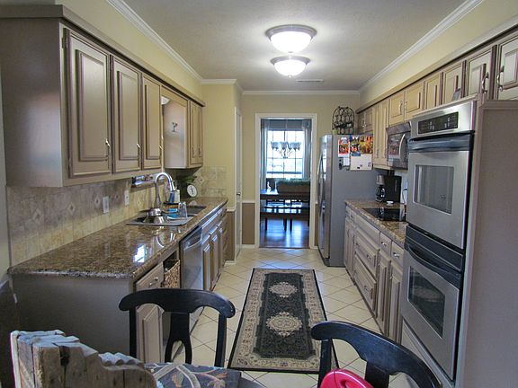 5th image of 1526 Juniper Ln