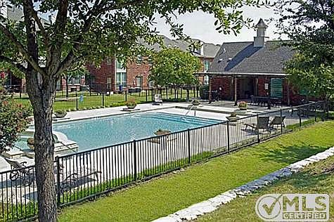 4th image of 1021 Independence Dr