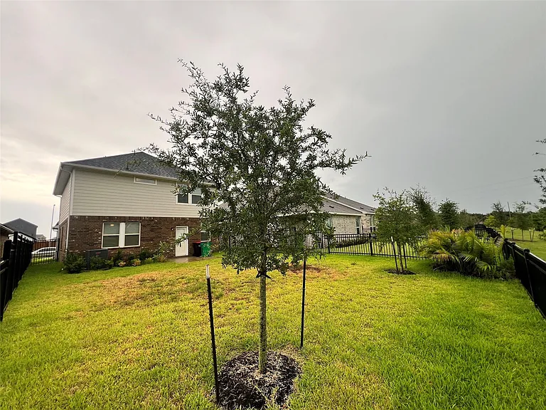 27103 Blue Pool Dr — Photo 34
