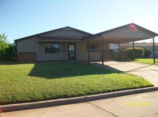 909 SW Ranch Oak Blvd, Lawton, OK 73501