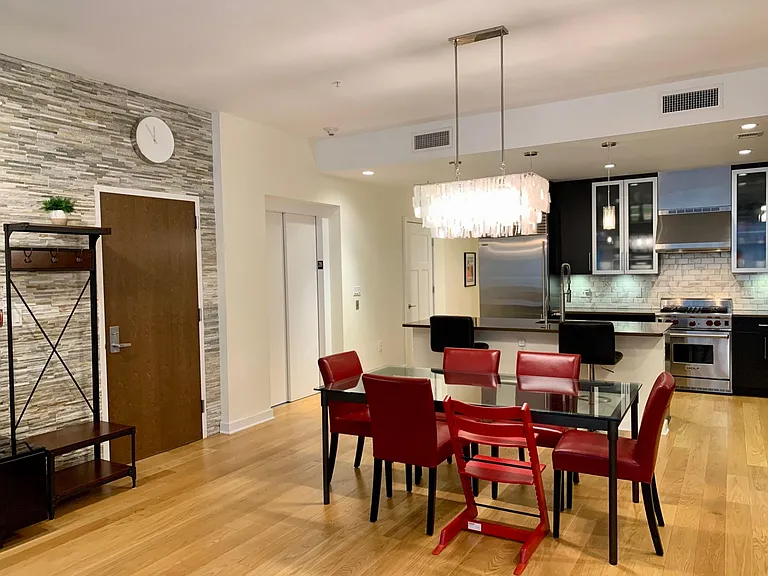 Kitchen/Dining Area