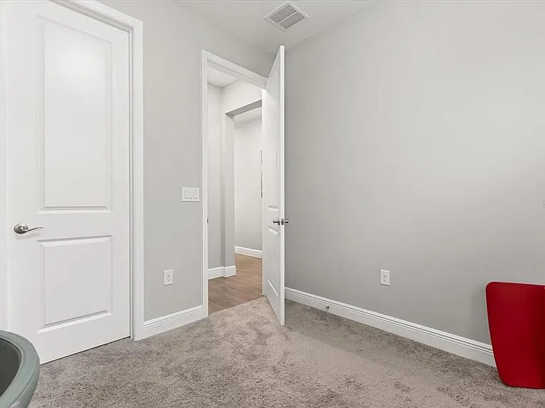 1020 River Otter Way — Photo 18
