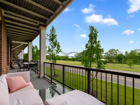 380 N Island Dr APT 105, Memphis, TN 38103