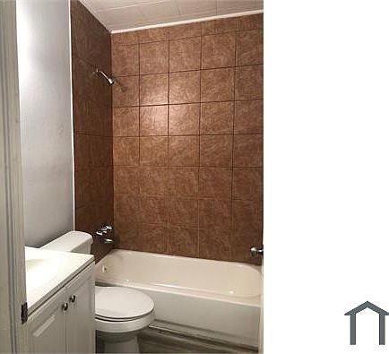 3rd image of 1335 Pipkin St