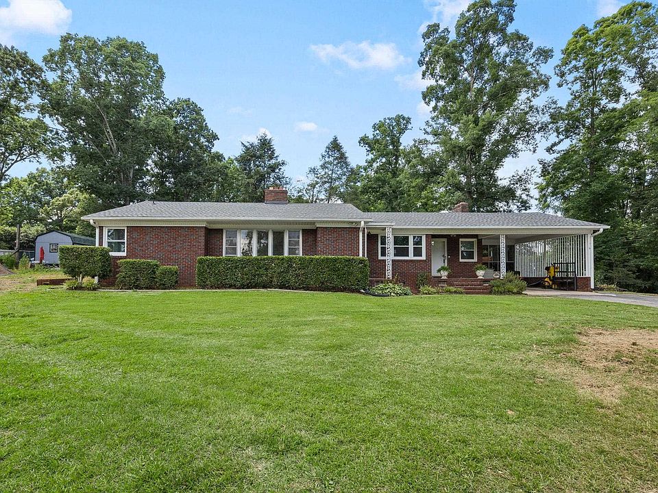 1st image of 400 Tucker Rd