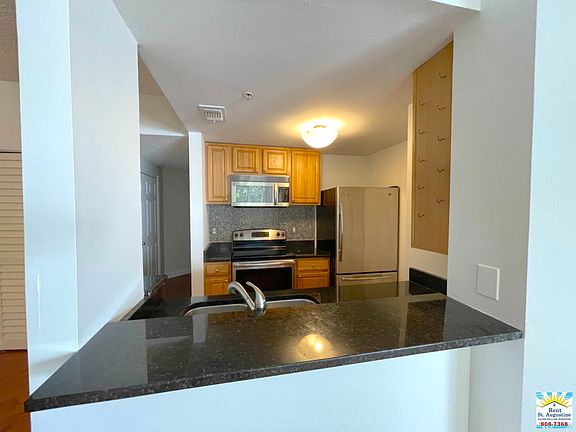 2nd image of 2005 Mariposa Vista Ln APT 121