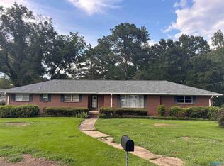 108 Argyle Ct, Gadsden, AL 35904