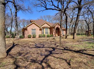 1500 W Oak Shores Dr, Crossroads, TX 76227