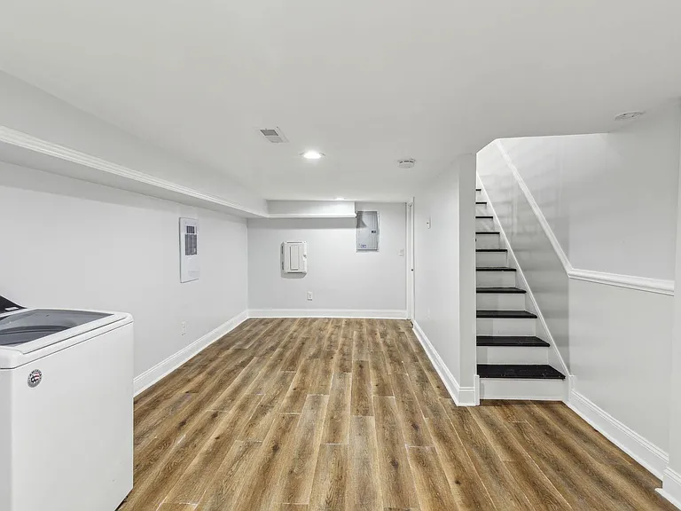 1450 N Marston St — Photo 34