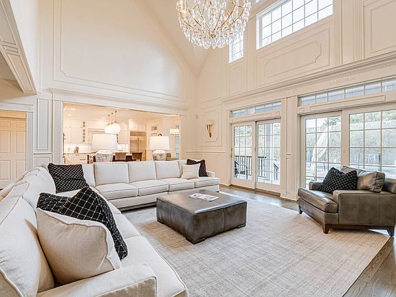 5th image of 77 Bridgehampton Sag Harbor Tpke