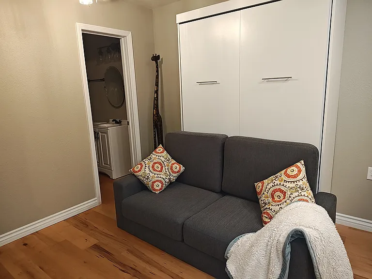 4745 Hawley Blvd #6 — Photo 22