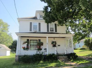 12 Jones St, Malone, NY 12953