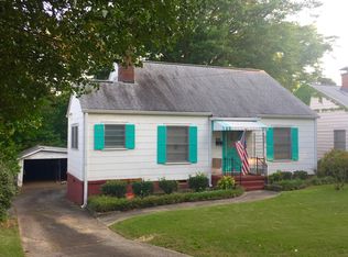 1890 W Forrest Ave, East Pt, GA