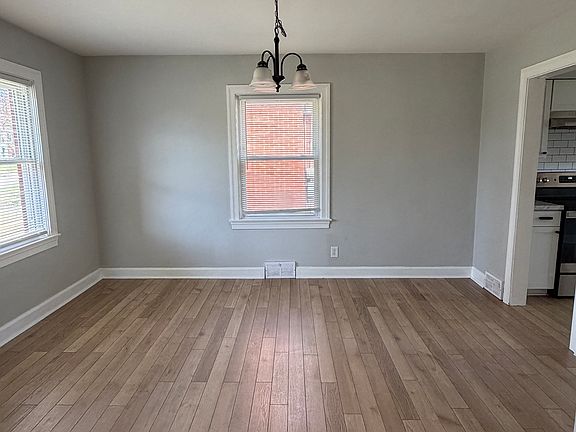 5th image of 4639 Southcrest Dr