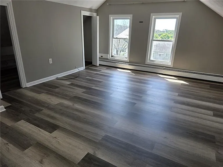 216 Maplewood Ave — Photo 16