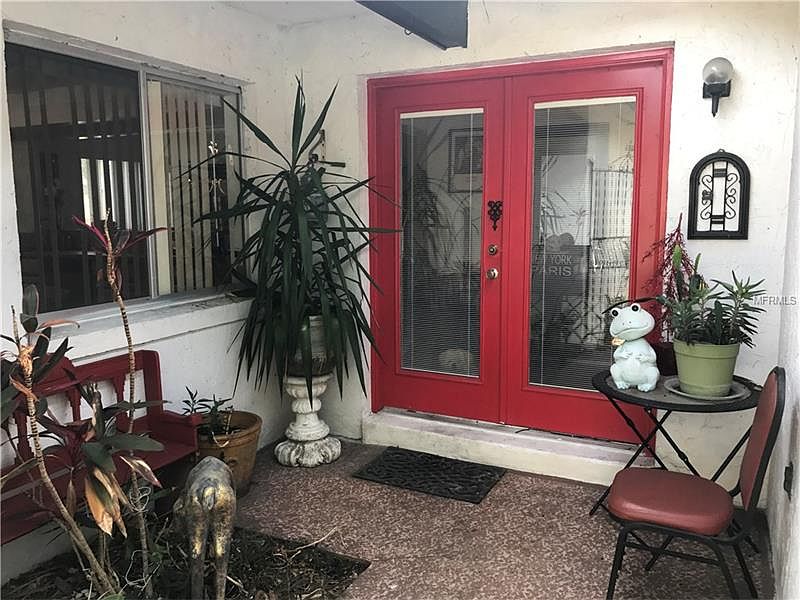 2nd image of 7121 Marvista Ct