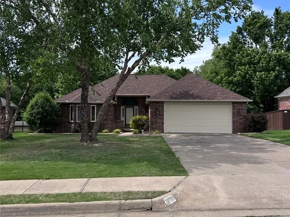 3898 Shannendoah Ln, Springdale, AR 72762