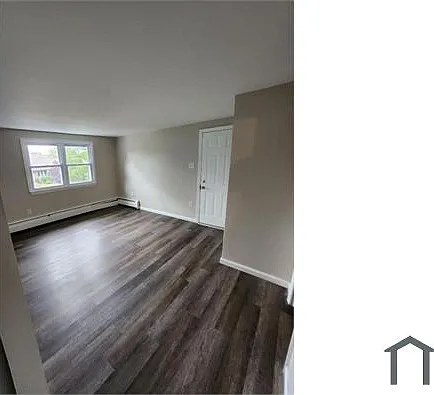 229 Maple Ave #D — Photo 2
