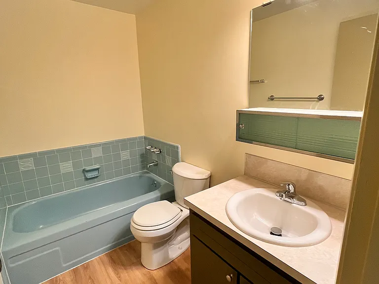 216 Cambridge St — Photo 16